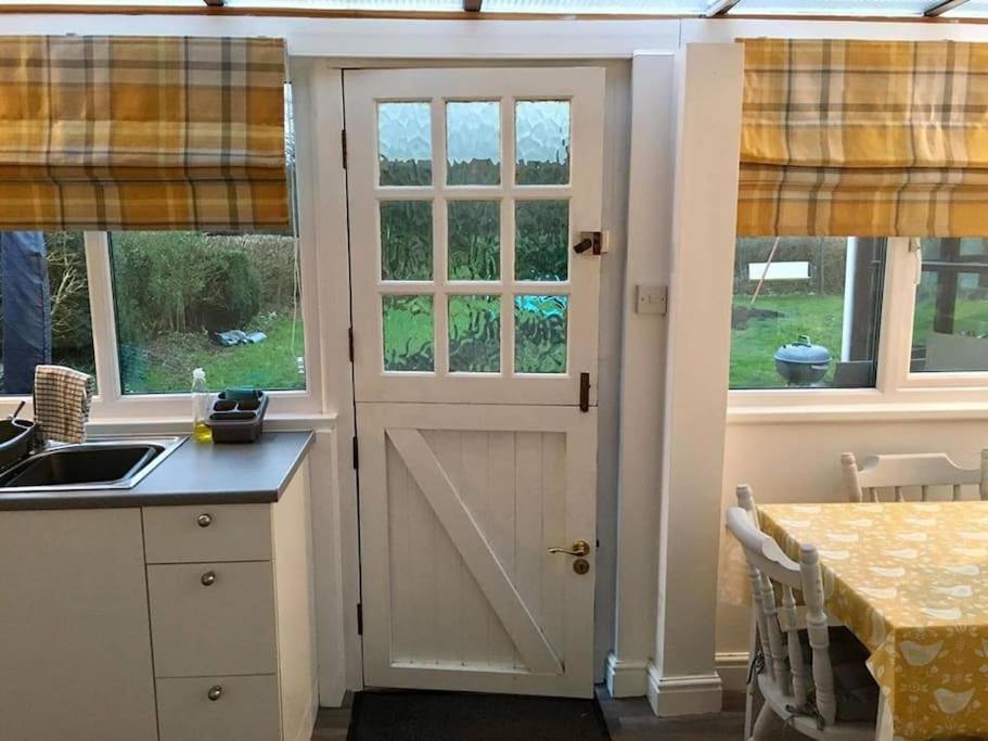 Daffodil House , West Wales 랸도베리 외부 사진